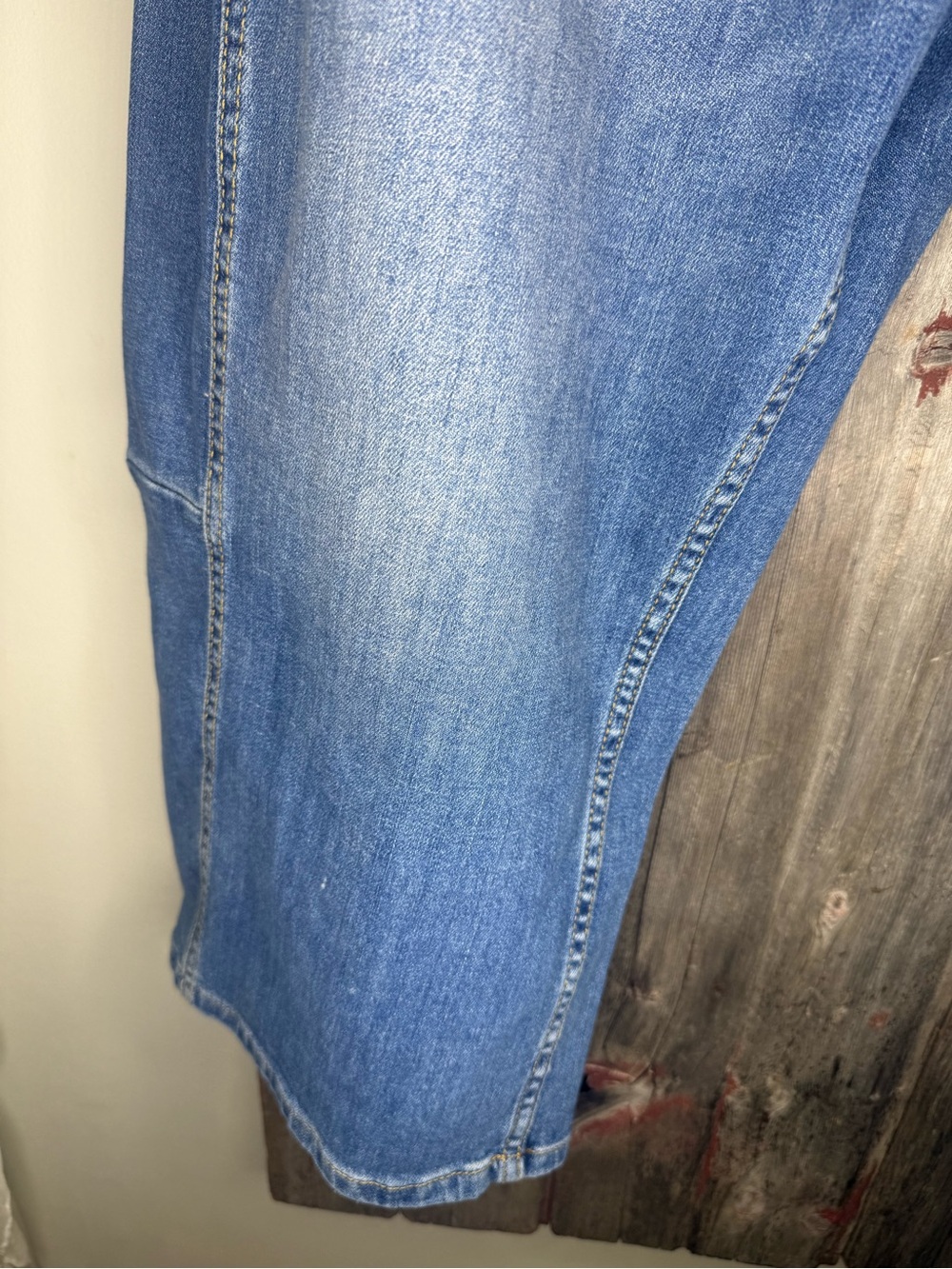 Pilcro Anthropologie Kenna Mid Rise Barrel Denim Jeans in Blue Wash 33 - Picture 6 of 13